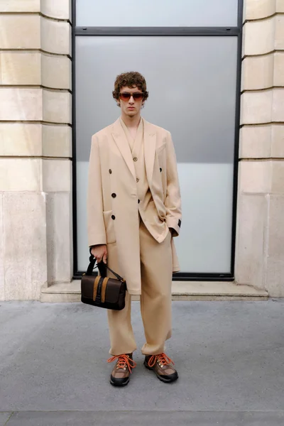 Look 8